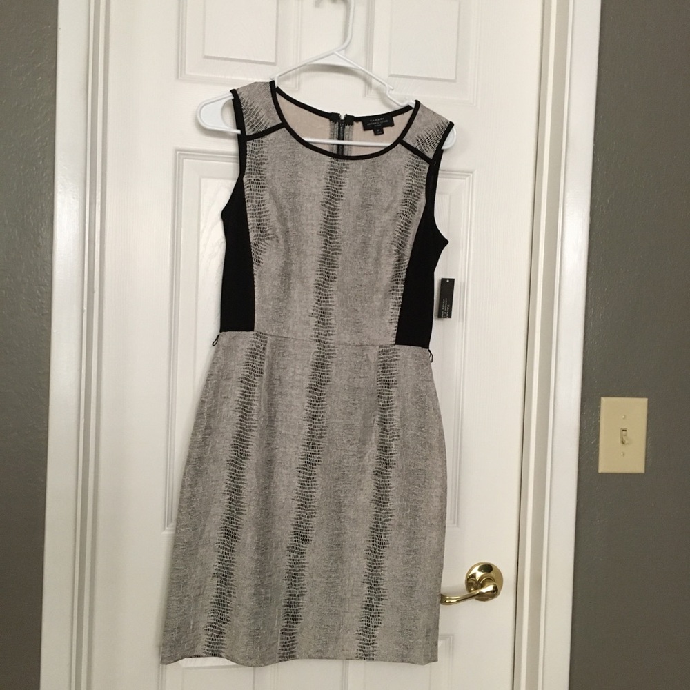 Tahari Arthur S. Levine dress 2P - New